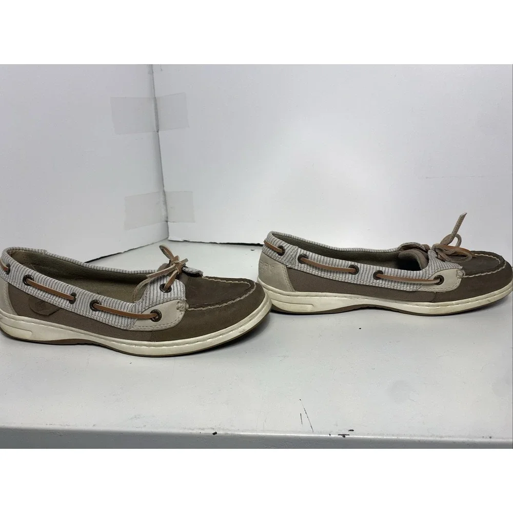 Sperry women top